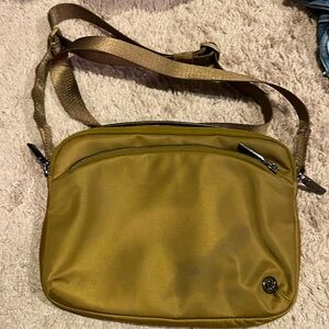 Lululemon crossbody
